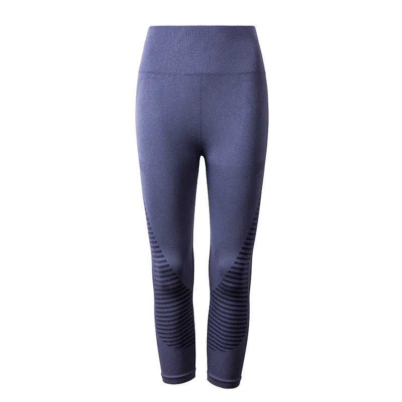 Veloara Seamless Stripe Performance Capris[pre-order]